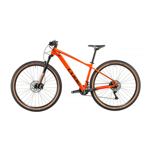 cube-attention-sl-2022-burntorange-black-4.png