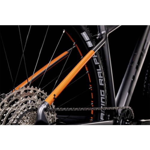 cube-reaction-pro-2022-grey-orange-5.jpg
