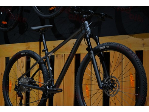 merida-big-nine-500-black-2022-catalog-redbike-2.jpg