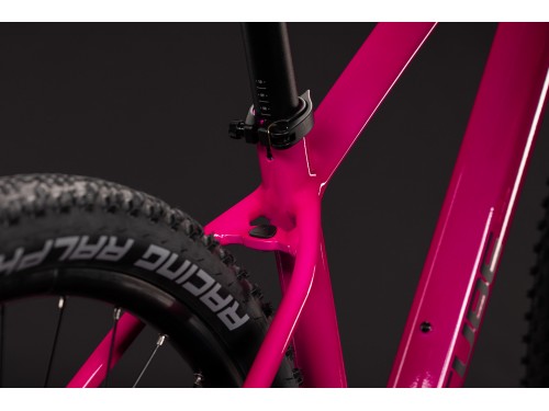 velosiped-cube-reaction-pro-29-2027-fuchsia-n-black-7.jpg