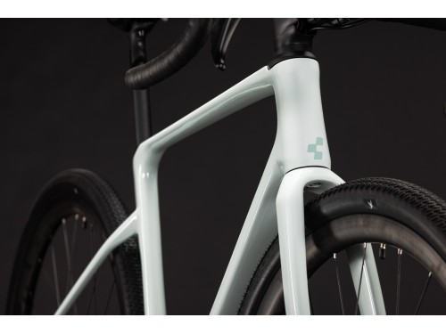 velosiped-graviinii-cube-nuroad-c62-one-2027-hintofmint-n-green-10.jpg