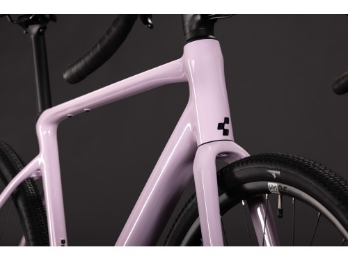 velosiped-graviinii-cube-nuroad-ex-2027-bubblegum-n-black-9.jpg