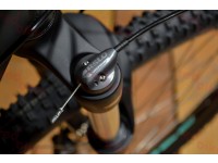 cube-access-exc-2021-black-blue-redbike-catalog5.jpg