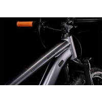 cube-reaction-pro-2022-grey-orange-2.jpg