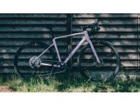velosiped-graviinii-cube-nuroad-ex-2027-bubblegum-n-black-10.jpg