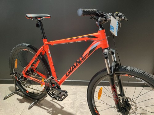 Giant 27.5 hot sale atx